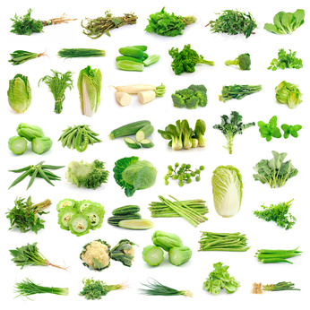 Folsäure muss über die Nahrung aufgenommen werden und ist in grünem Gemüse und Nüssen zu finden